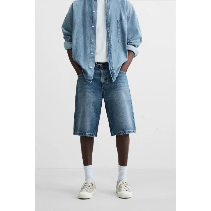 Денимовые бермуды свободного кроя