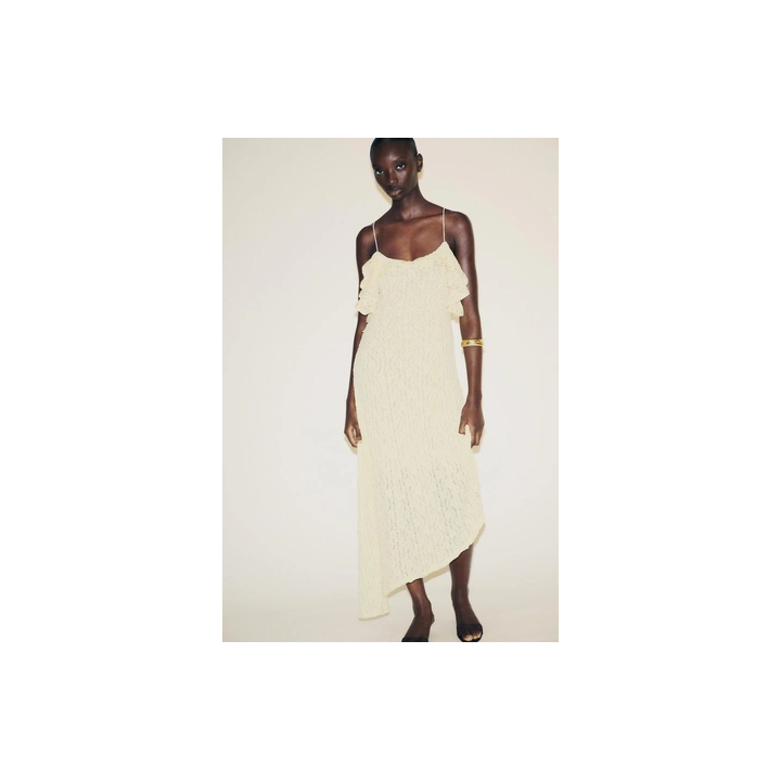 КРУЖЕВНОЕ ПЛАТЬЕ С ЗАКЛЕПКАМИ