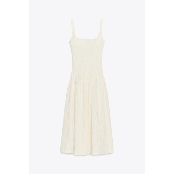 Платье с текстурой и бретельками