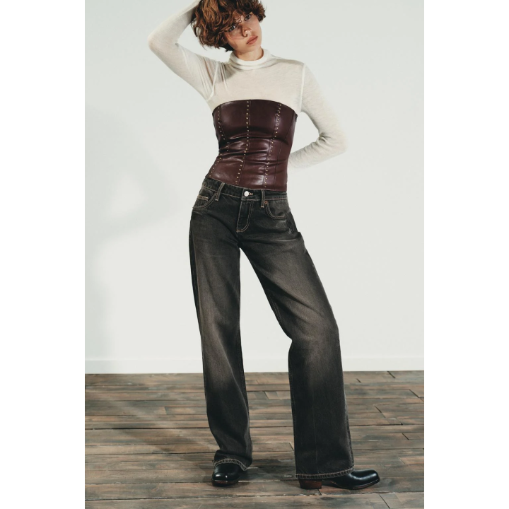 ТОП-БАНДО ИЗ ИСКУССТВЕННОЙ КОЖИ С ЗАКЛЕПКАМИ