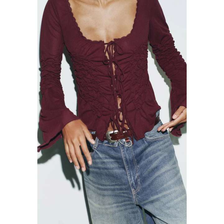 ТОП С ЗАВЯЗКАМИ И ЭЛАСТИЧНЫМИ СБОРКАМИ