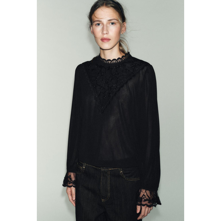 ТОП С ВЫШИВКОЙ И ДЛИННЫМИ РУКАВАМИ