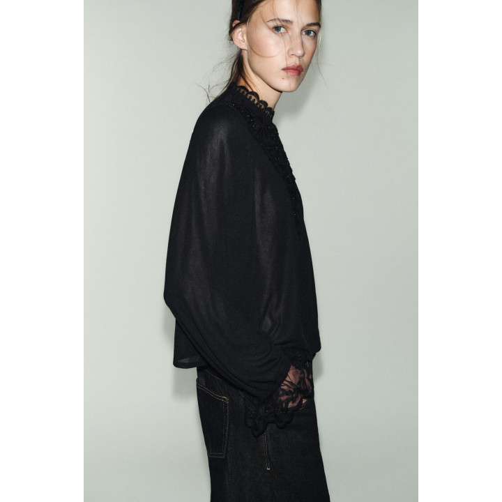 ТОП С ВЫШИВКОЙ И ДЛИННЫМИ РУКАВАМИ