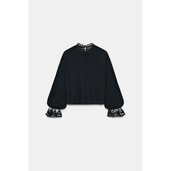 ТОП С ВЫШИВКОЙ И ДЛИННЫМИ РУКАВАМИ