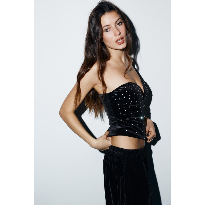 БАРХАТНЫЙ ТОП С БЛЕСТКАМИ