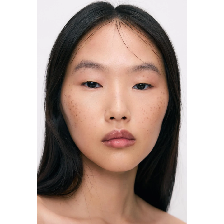 TINTED MOISTURISER WITH SPF 50