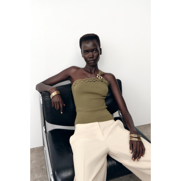 ТРИКОТАЖНЫЙ ТОП АСИММЕТРИЧНОГО КРОЯ