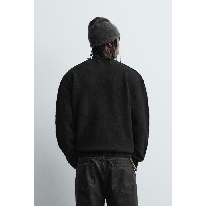 СВИТЕР С РЕЛЬЕФНЫМИ ШВАМИ