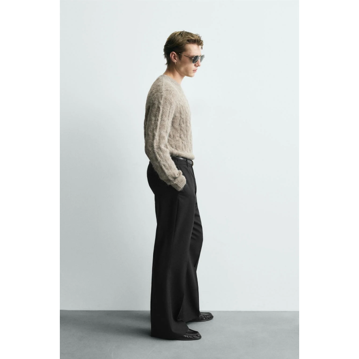 ВОРСИСТЫЙ СВИТЕР С КОСАМИ