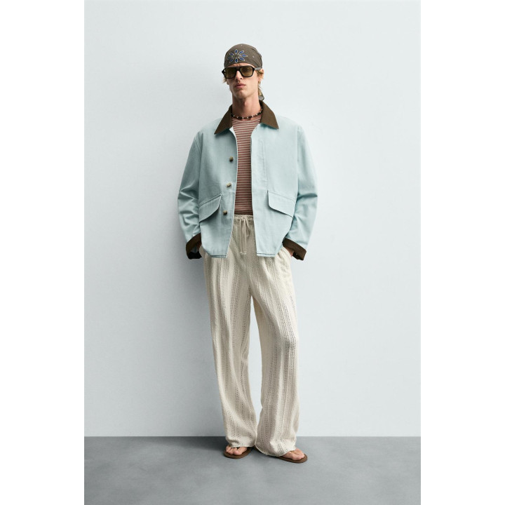 КУРТКА С КОНТРАСТНЫМ ВОРОТНИКОМ