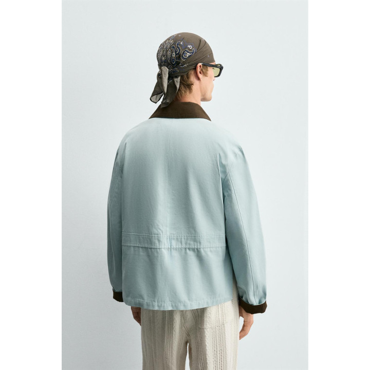 КУРТКА С КОНТРАСТНЫМ ВОРОТНИКОМ