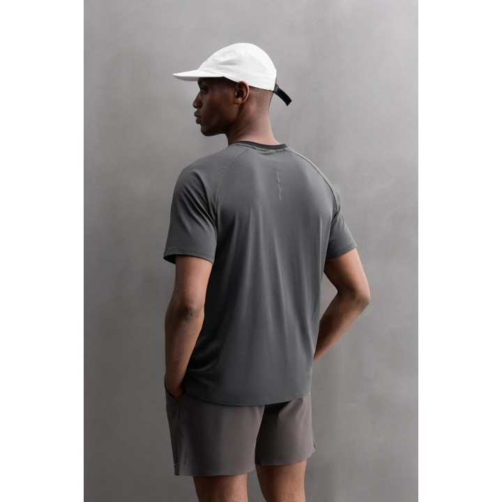 БАЗОВАЯ СПОРТИВНАЯ ФУТБОЛКА