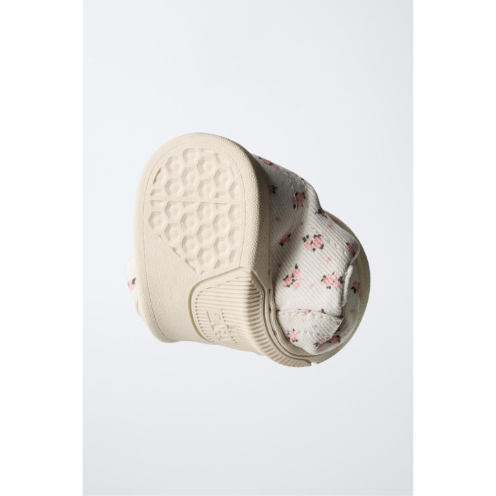 Босоножки с цветочным принтом barefoot