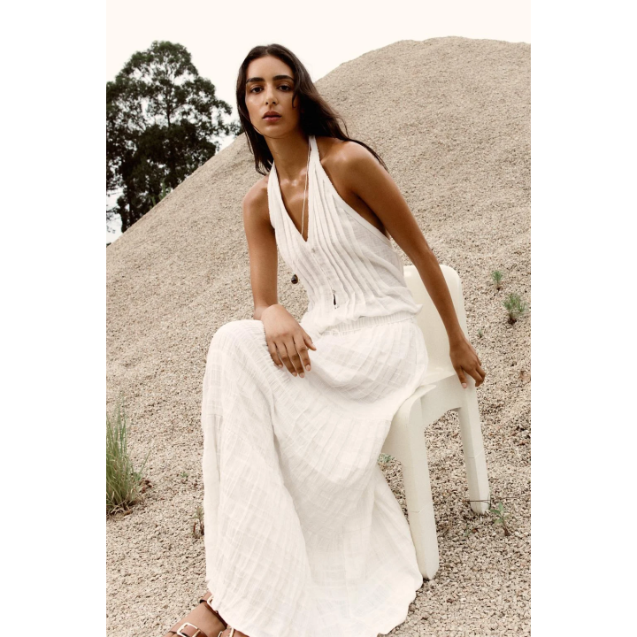 ТОП С ГОРЛОВИНОЙ ХАЛТЕР И ОТКРЫТОЙ СПИНОЙ