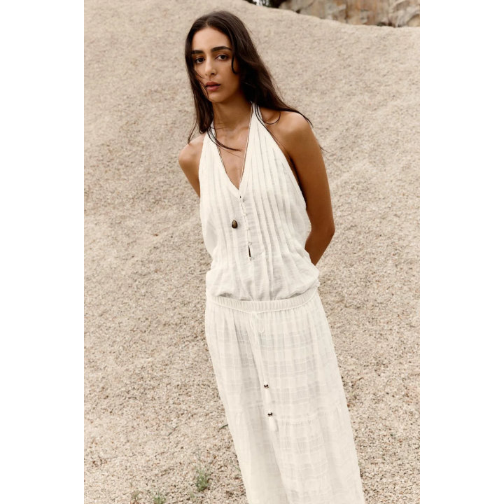 ТОП С ГОРЛОВИНОЙ ХАЛТЕР И ОТКРЫТОЙ СПИНОЙ