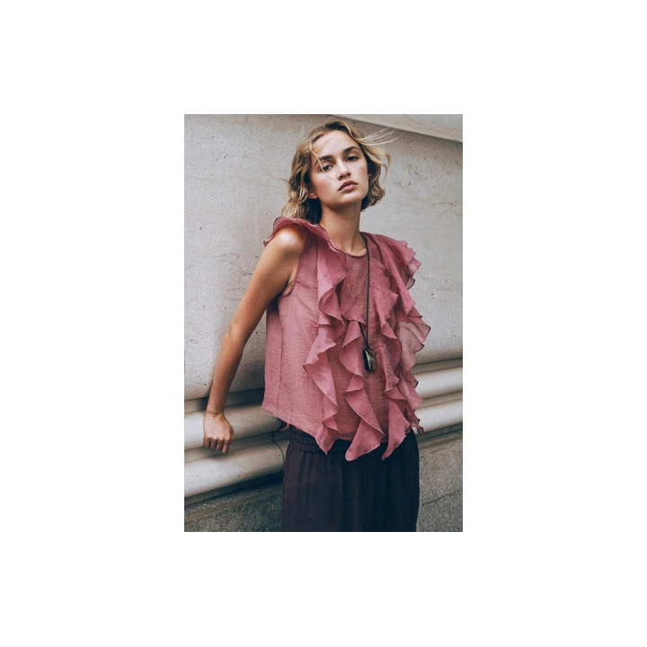 ПОЛУПРОЗРАЧНЫЙ ТОП С ВОЛАНАМИ