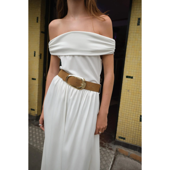 КОМБИНИРОВАННОЕ ПЛАТЬЕ-МИДИ С ОТКРЫТЫМИ ПЛЕЧАМИ И ПОЯСОМ