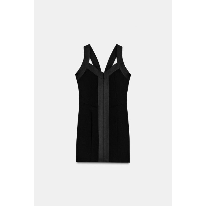 ПРИТАЛЕННОЕ МИНИ-ПЛАТЬЕ