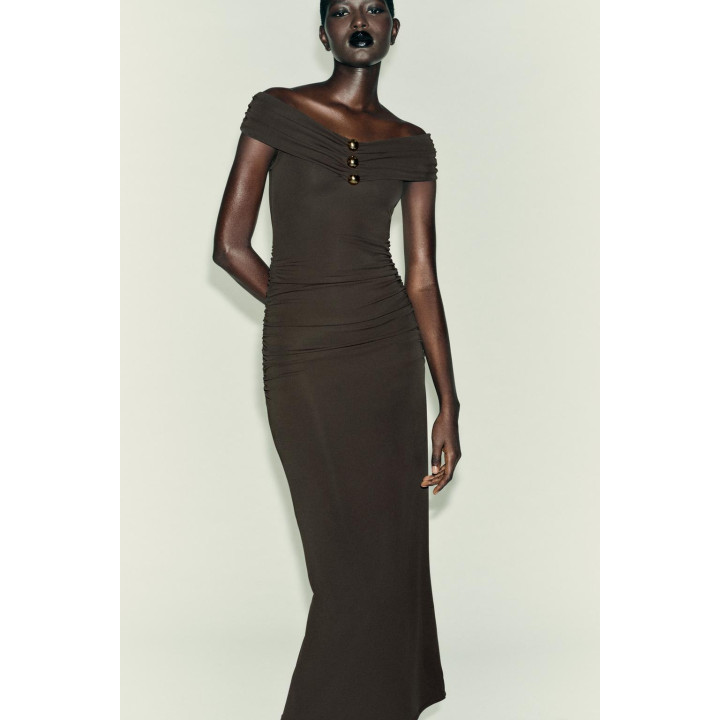 ДЛИННОЕ ПЛАТЬЕ СО СБОРКАМИ