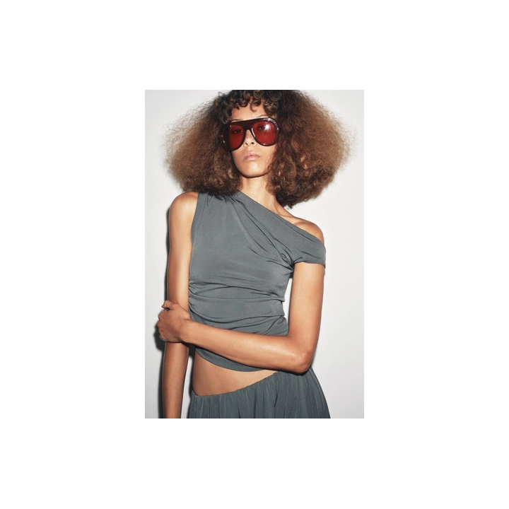 ТОП ИЗ КРЕПА СО СБОРКАМИ