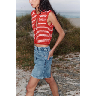 ЖАККАРДОВЫЙ ЖИЛЕТ С ПУГОВИЦАМИ