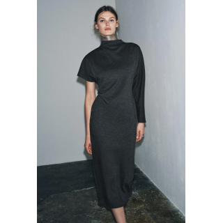 ДЛИННОЕ ПЛАТЬЕ АСИММЕТРИЧНОГО КРОЯ