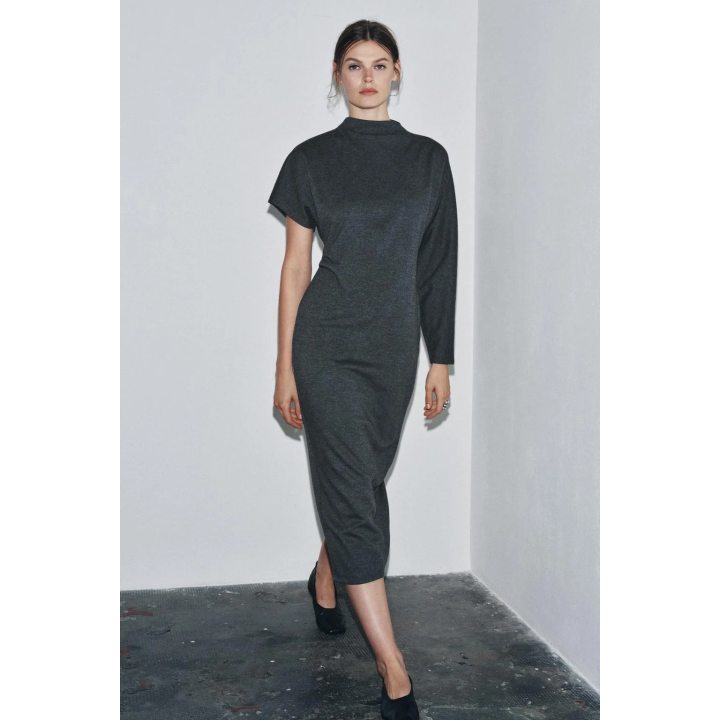 ДЛИННОЕ ПЛАТЬЕ АСИММЕТРИЧНОГО КРОЯ