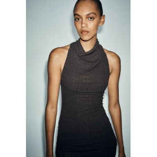 ДЛИННОЕ ТЕКСТУРИРОВАННОЕ ПЛАТЬЕ-ХАЛТЕР