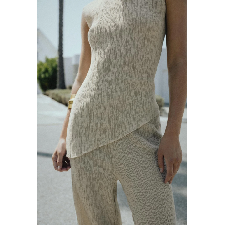 ТОП АСИММЕТРИЧНОГО КРОЯ С ТЕКСТУРОЙ