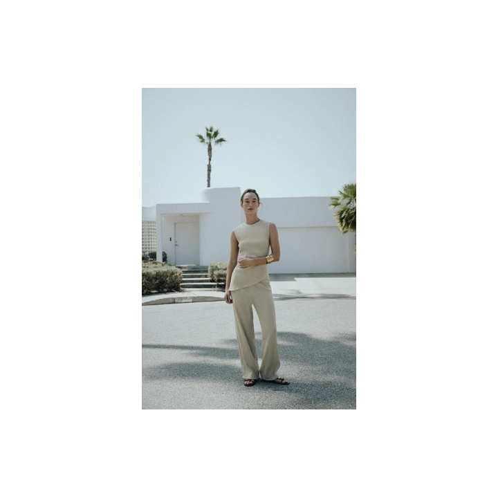 ТОП АСИММЕТРИЧНОГО КРОЯ С ТЕКСТУРОЙ