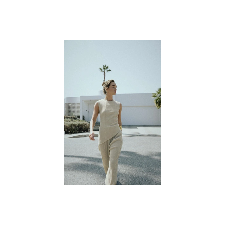 ТОП АСИММЕТРИЧНОГО КРОЯ С ТЕКСТУРОЙ