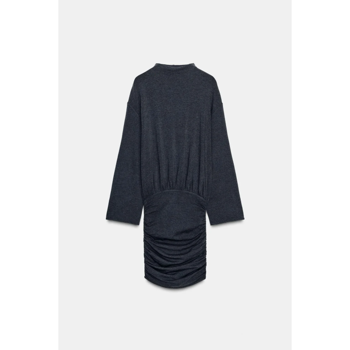 МЯГКОЕ ПЛАТЬЕ СО СБОРКАМИ