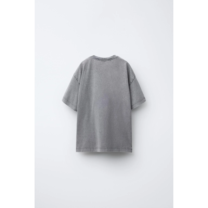 ФУТБОЛКА ИЗ ТКАНИ С ЭФФЕКТОМ ПОТЕРТОСТИ