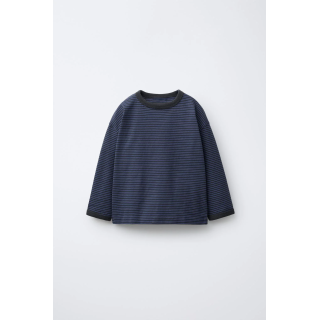 ФУТБОЛКА В ПОЛОСКУ С КОНТРАСТНЫМИ ДЕТАЛЯМИ