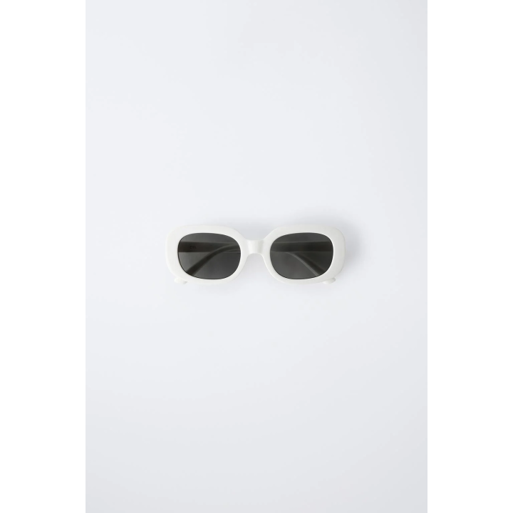 СОЛНЦЕЗАЩИТНЫЕ ОЧКИ В КВАДРАТНОЙ ОПРАВЕ