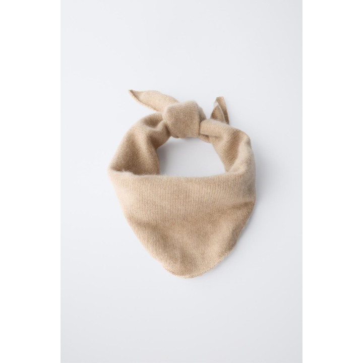 ТРЕУГОЛЬНЫЙ ШАРФ ИЗ 100% КАШЕМИРА