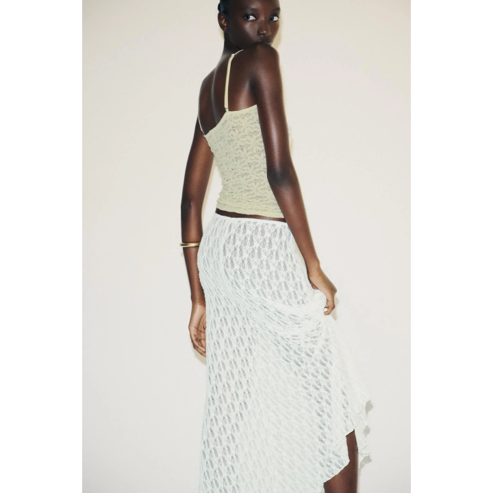 КРУЖЕВНОЙ ТОП НА БРЕТЕЛЯХ