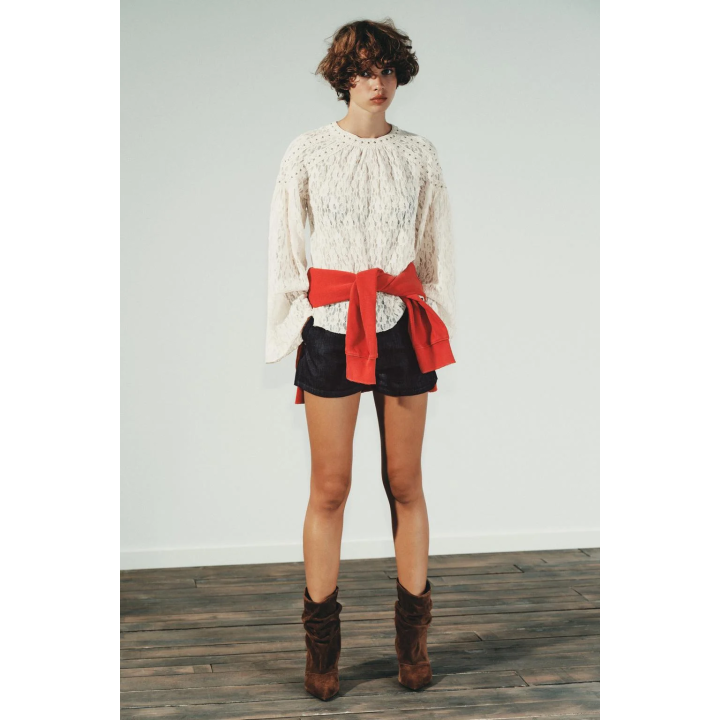 ТОП С КРУЖЕВОМ И ЗАКЛЕПКАМИ