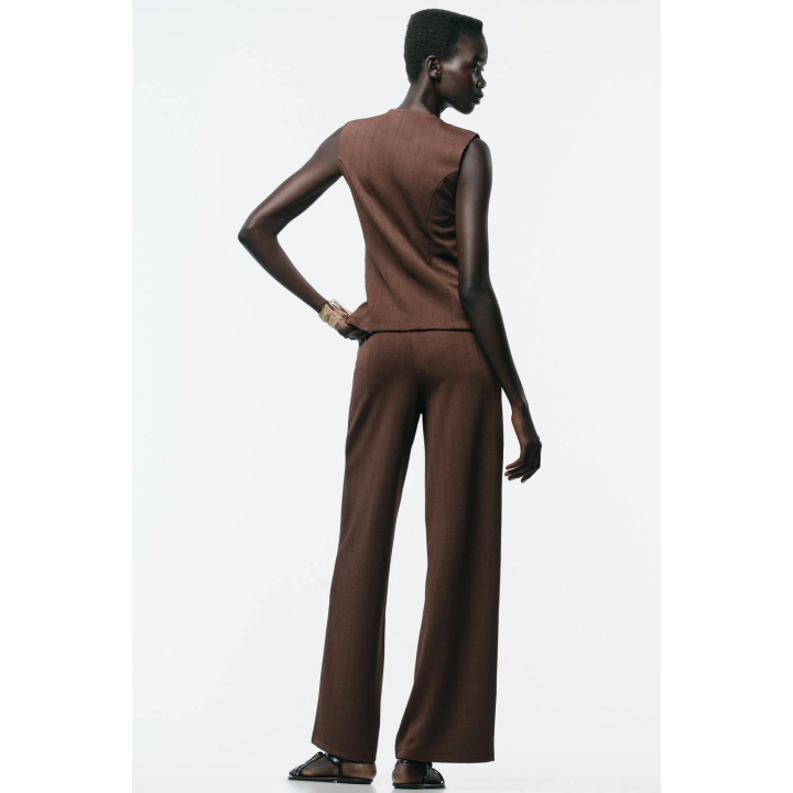 ТОП-ЖИЛЕТ ИЗ САРЖИ С ПУГОВИЦАМИ