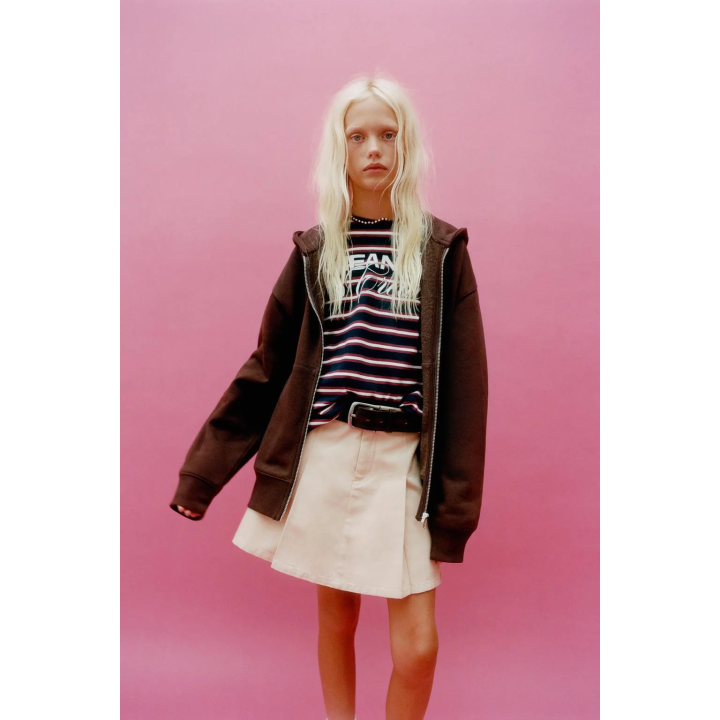 ФУТБОЛКА В ПОЛОСКУ С ВЫРЕЗАМИ