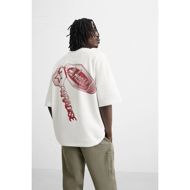 ФУТБОЛКА С КОНТРАСТНЫМ ПРИНТОМ