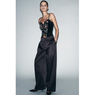 Вышитый бархатный корсет