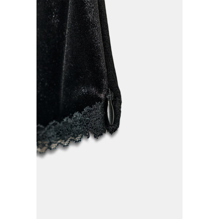 Вышитый бархатный корсет