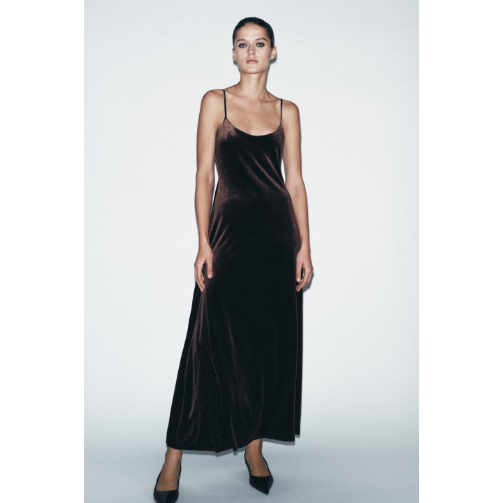 ДЛИННОЕ БАРХАТНОЕ ПЛАТЬЕ