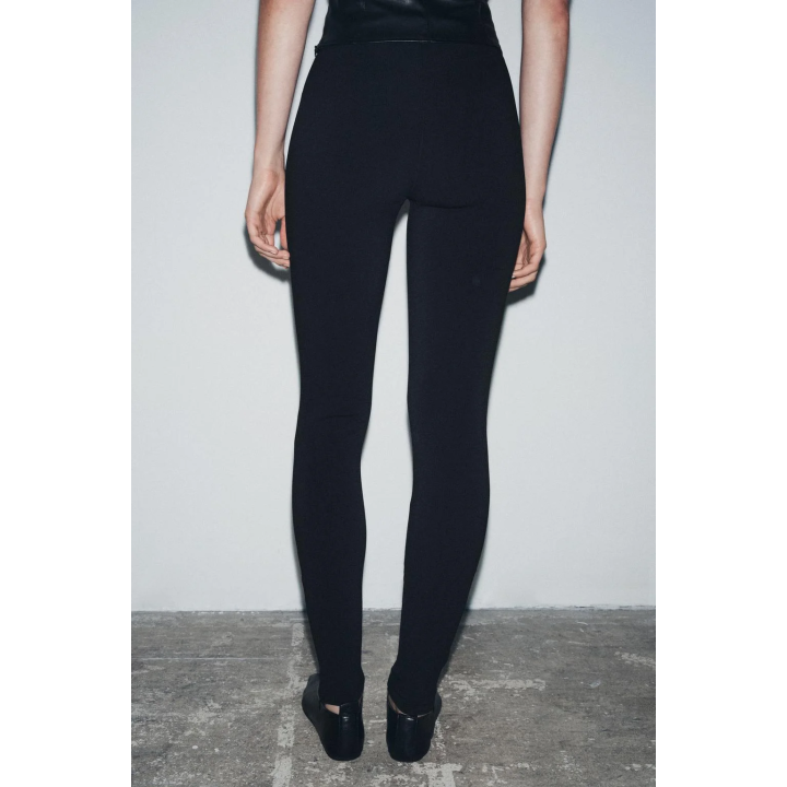 ЛЕГИНСЫ ИЗ КРЕПА С МОЛНИЕЙ