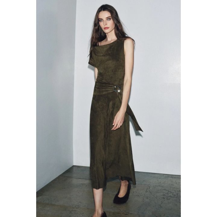 АСИММЕТРИЧНОЕ ПЛАТЬЕ ИЗ ИСКУССТВЕННОЙ ЗАМШИ