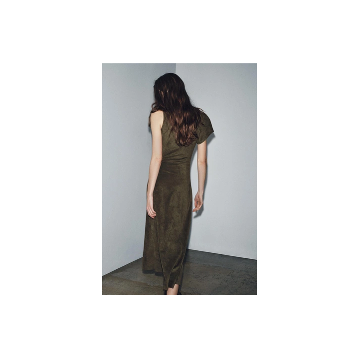 АСИММЕТРИЧНОЕ ПЛАТЬЕ ИЗ ИСКУССТВЕННОЙ ЗАМШИ