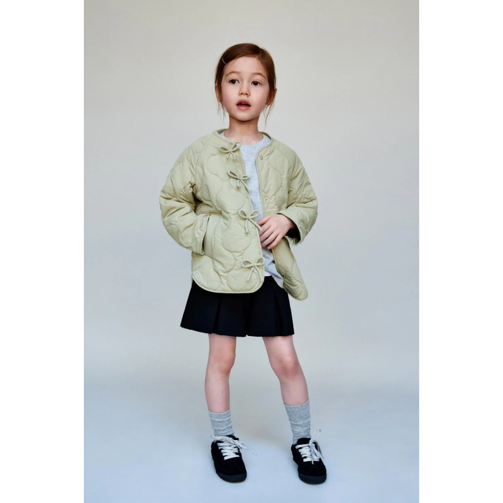 СТЕГАНАЯ КУРТКА С ЛЕНТАМИ