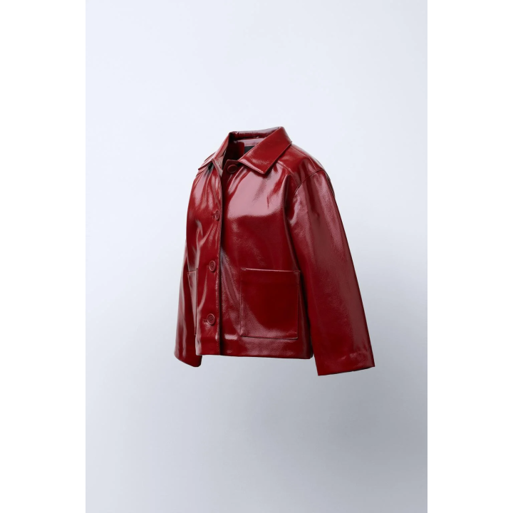 КУРТКА С ЛАКИРОВАННЫМ ЭФФЕКТОМ