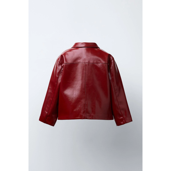 КУРТКА С ЛАКИРОВАННЫМ ЭФФЕКТОМ